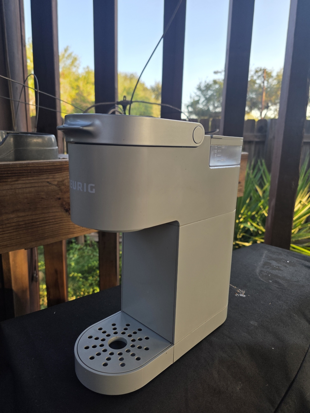 Keurig Light Gray Single-Serve Coffee Maker